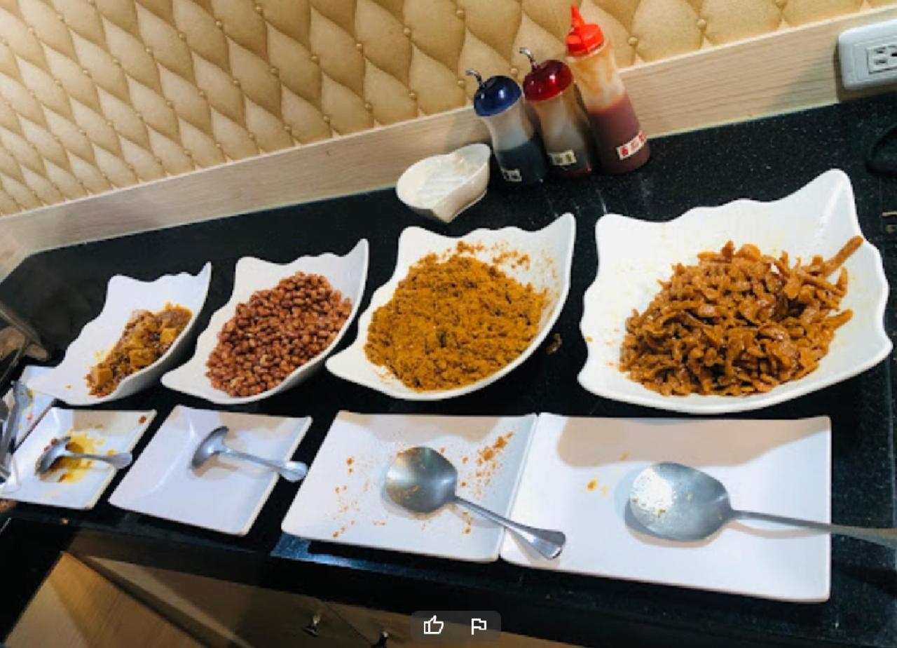 高雄 花乡旅馆连锁-巨蛋店汽车旅馆 外观 照片